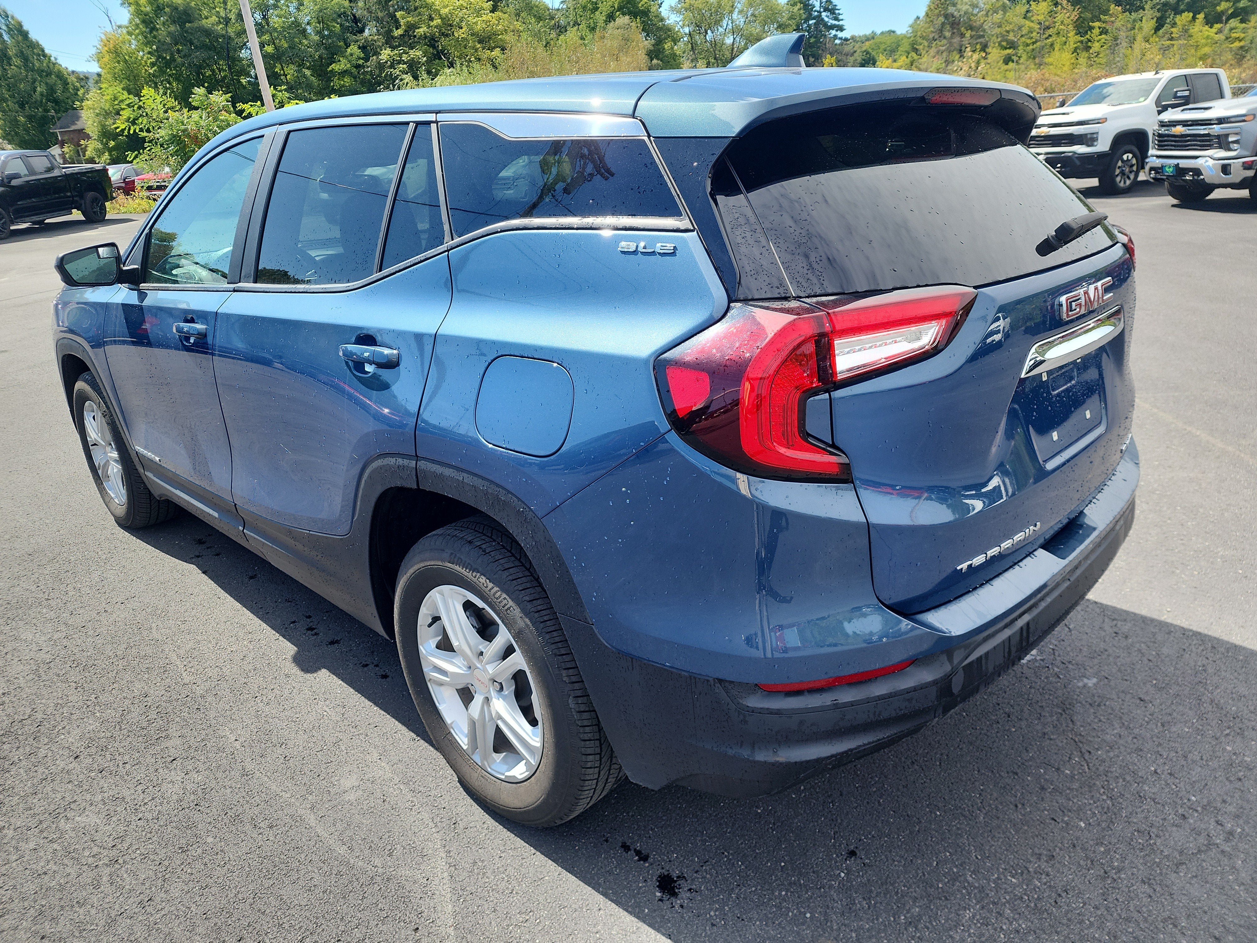 2024 GMC Terrain SLE - Photo 6