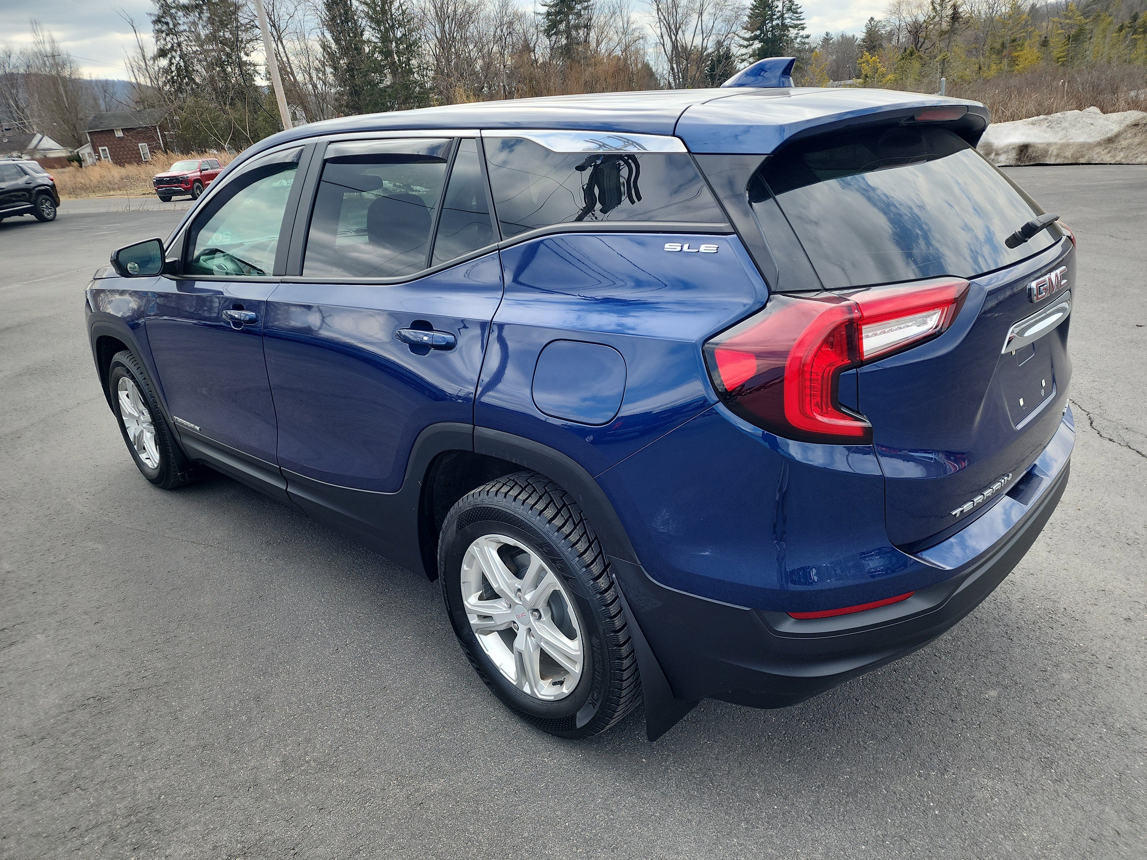 2022 GMC Terrain SLE