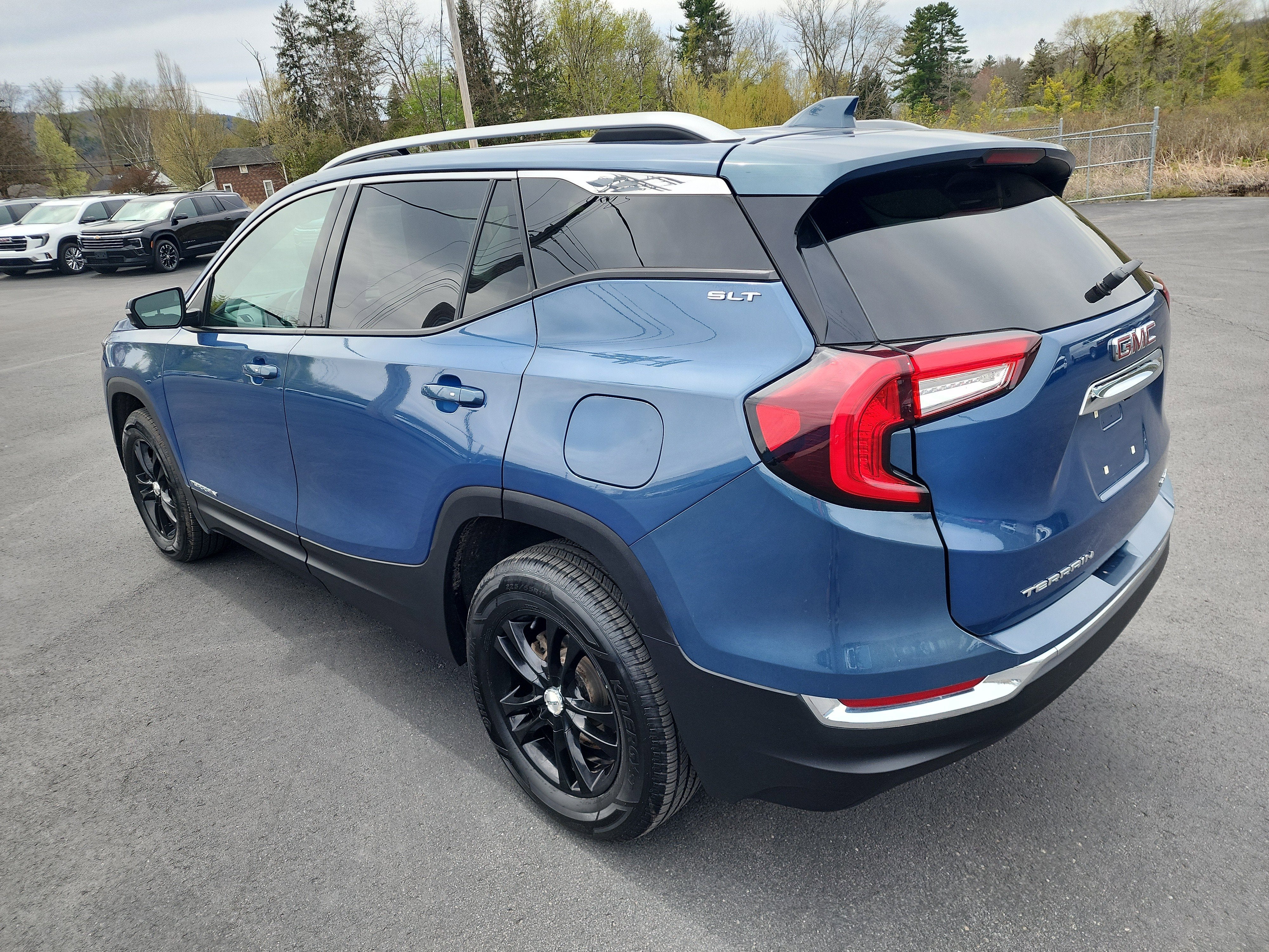 2024 GMC Terrain SLT