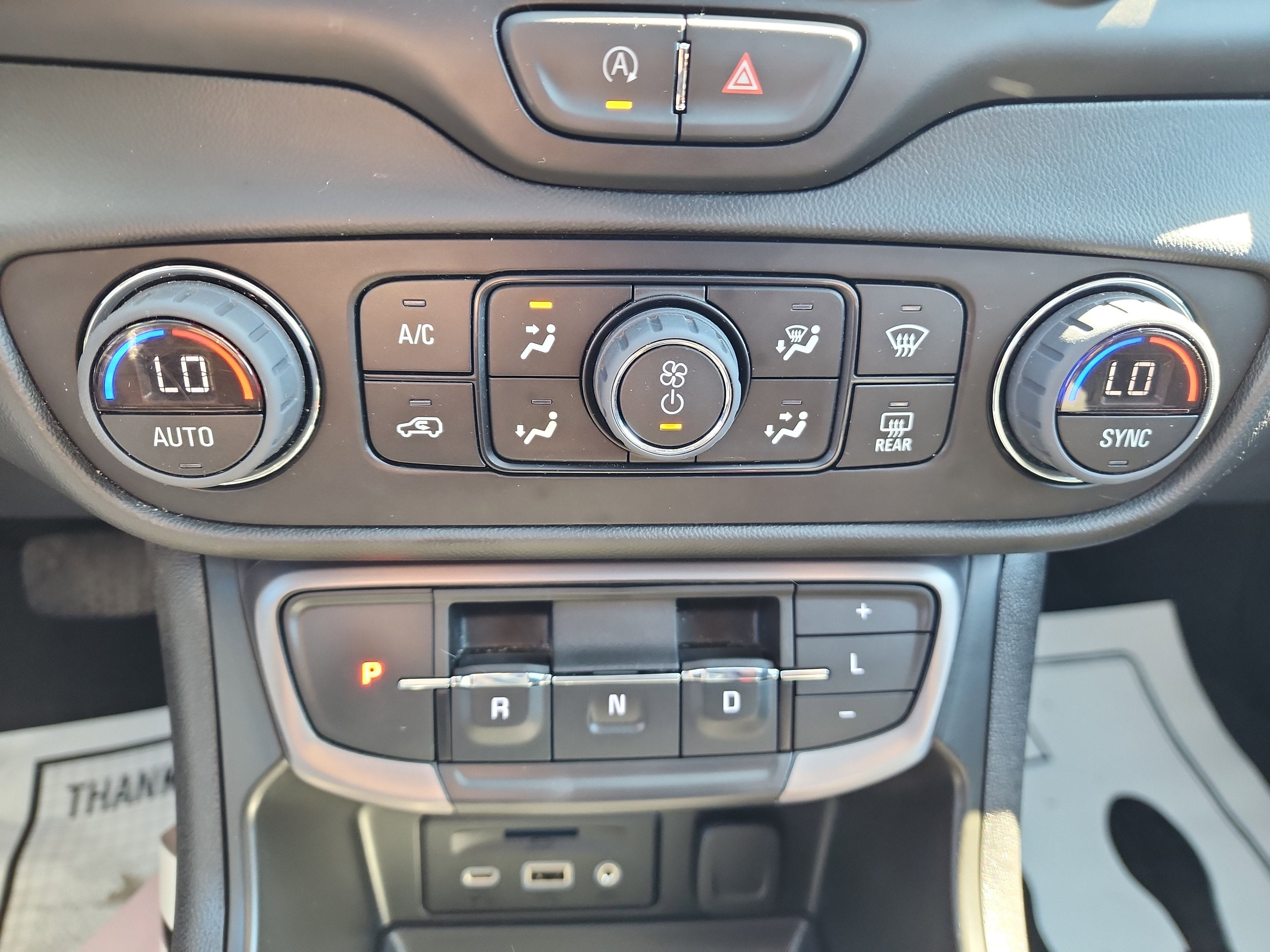 2023 GMC Terrain AT4
