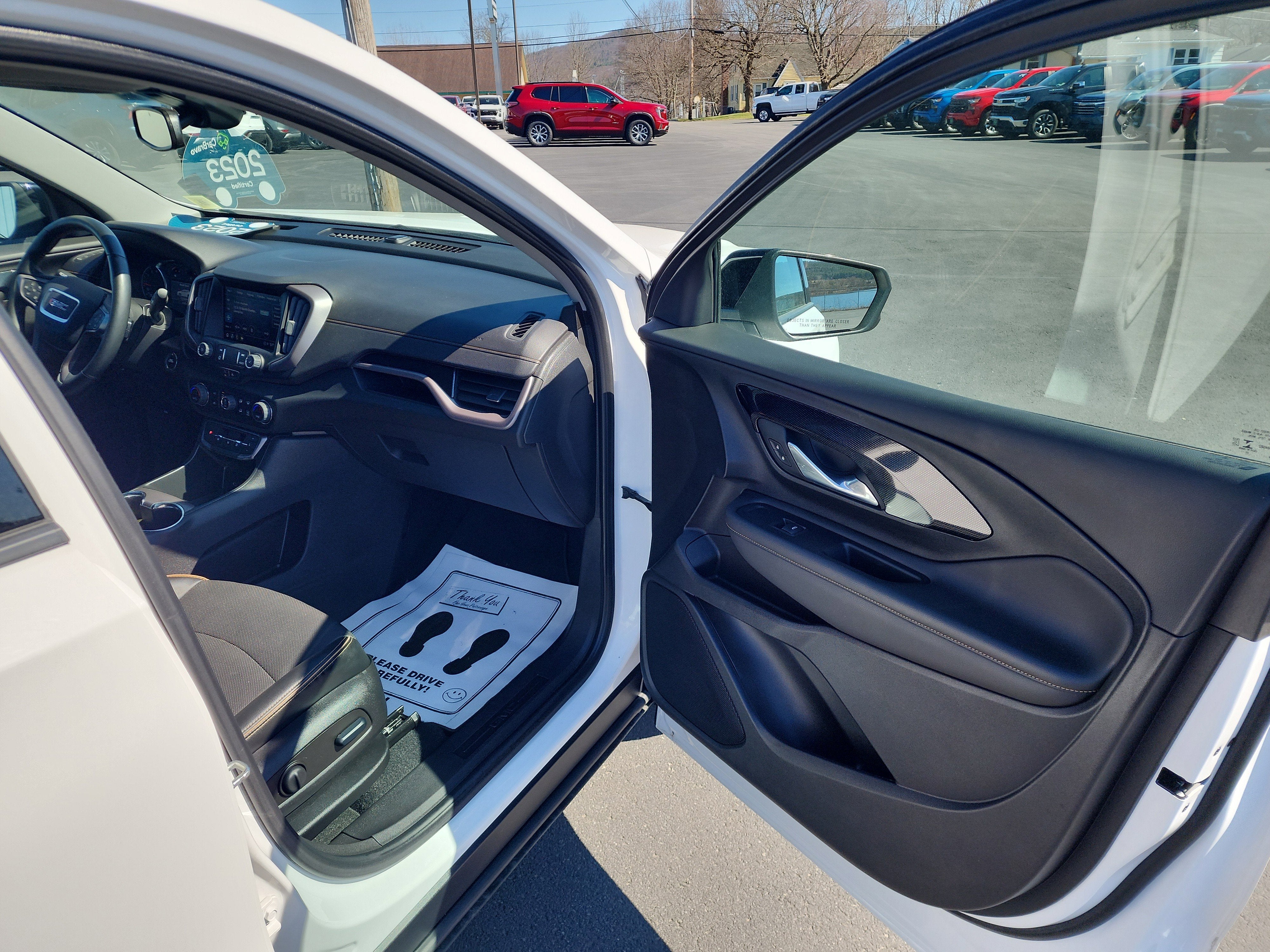 2023 GMC Terrain AT4