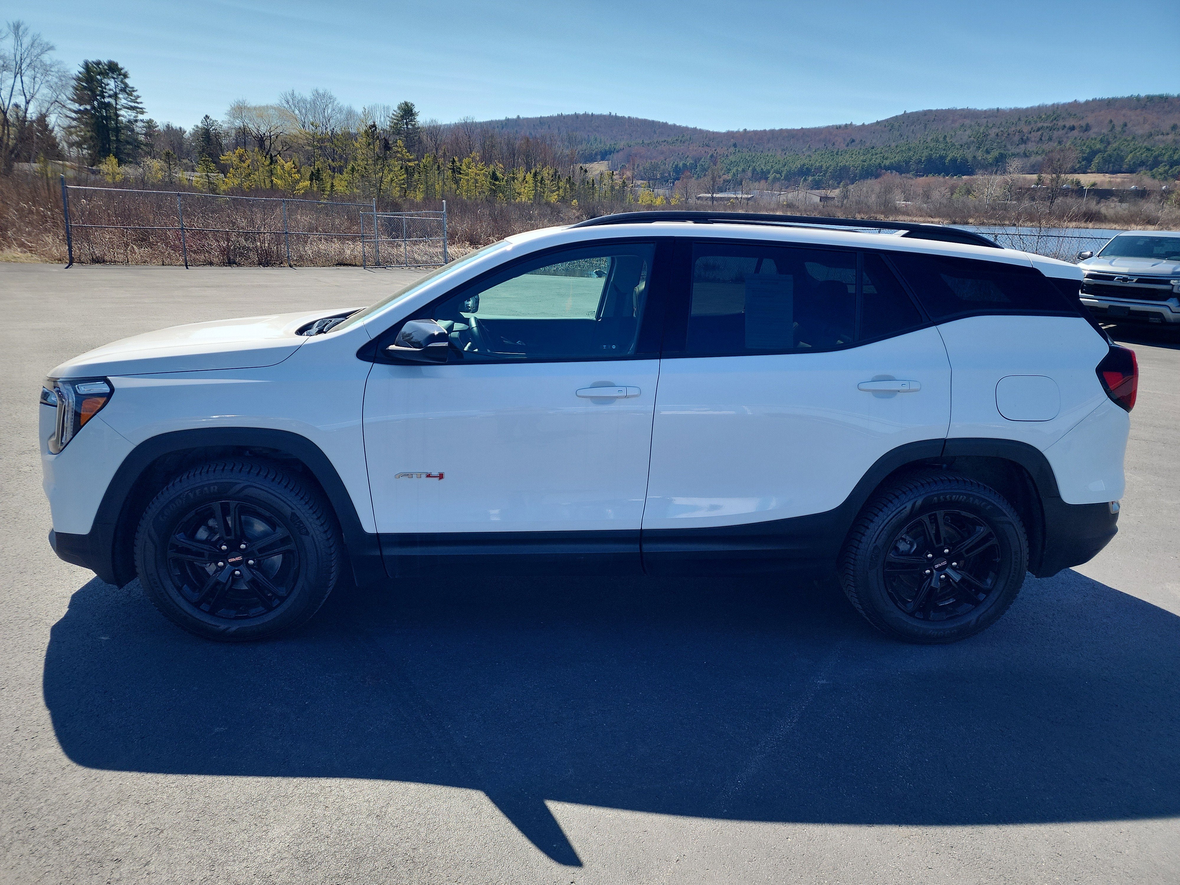 2023 GMC Terrain AT4