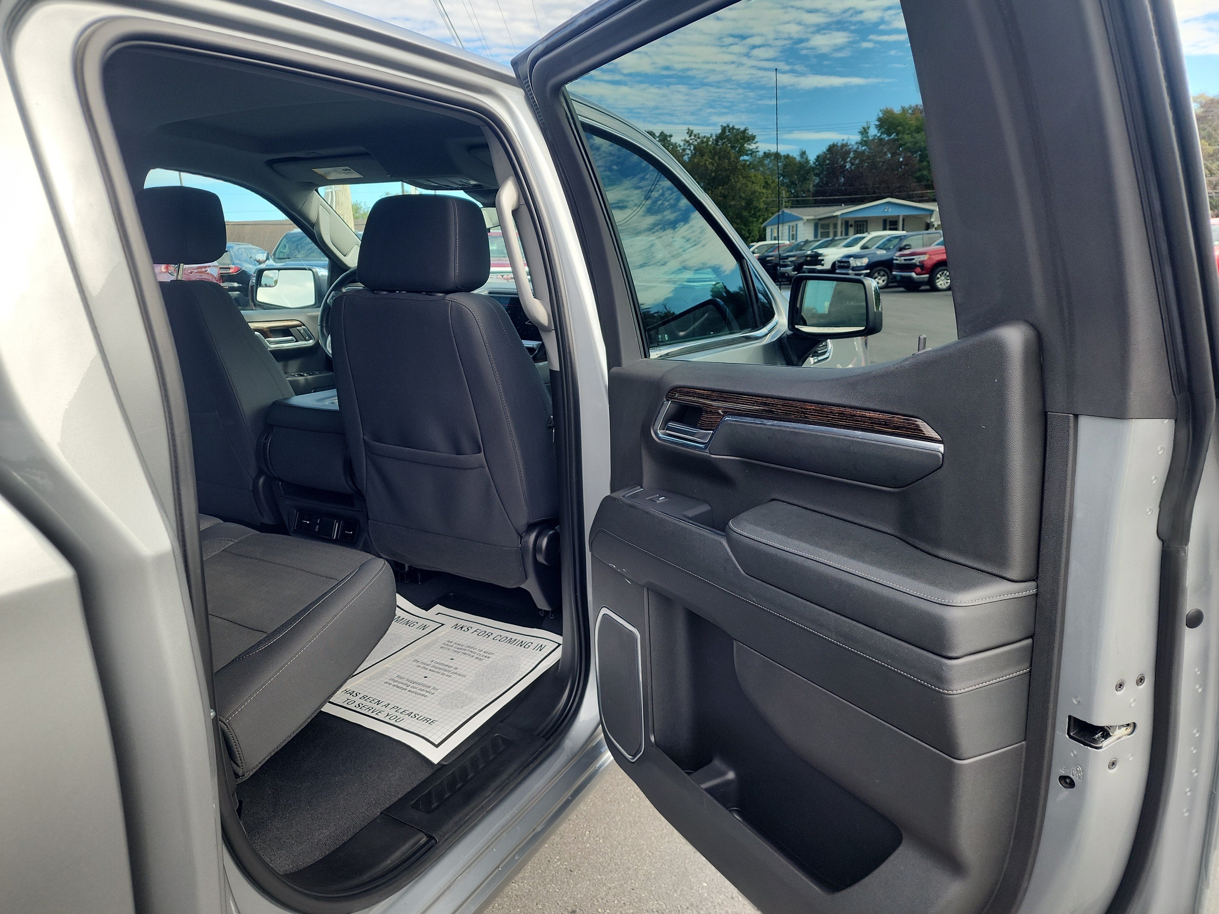 2024 GMC Sierra 1500 SLE