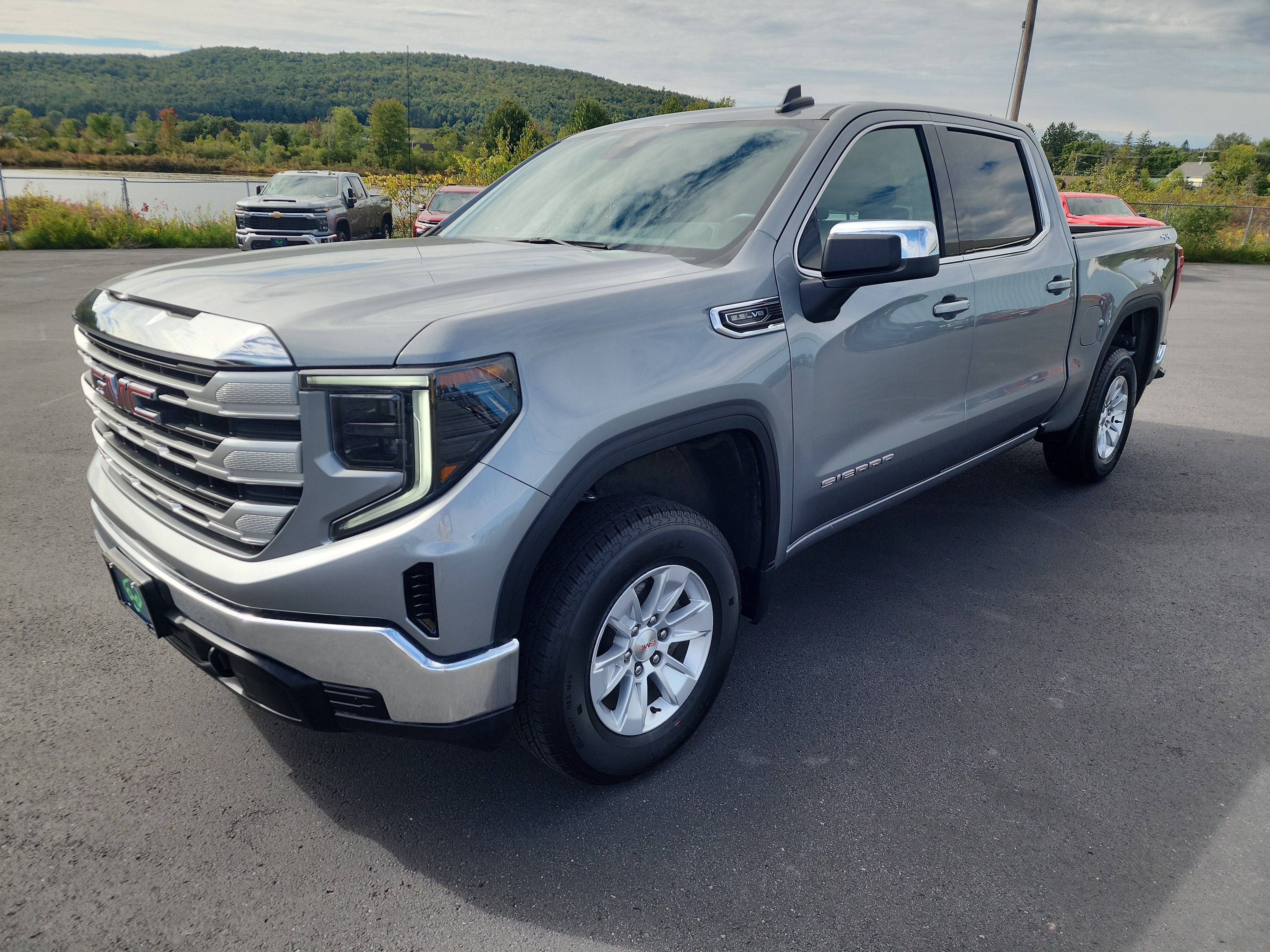 2024 GMC Sierra 1500 SLE