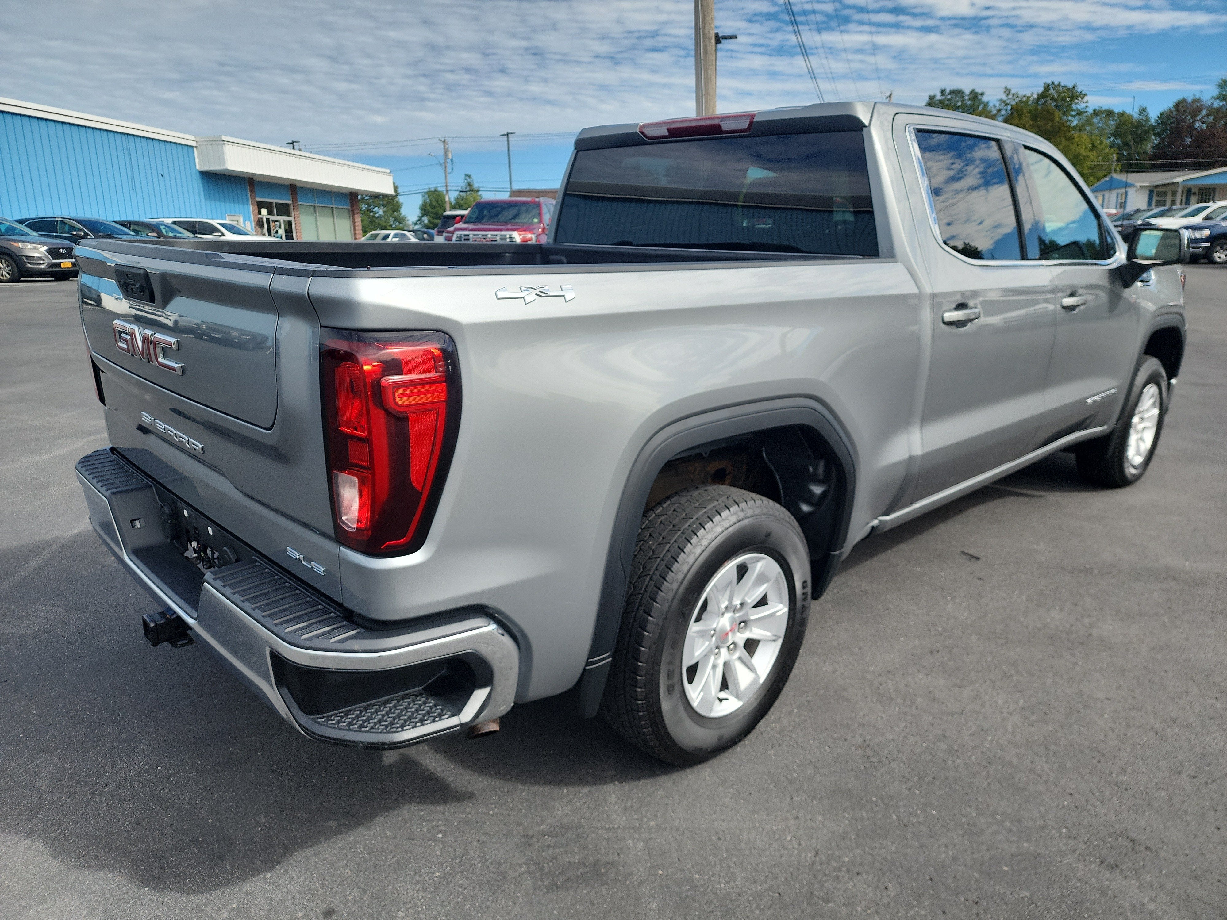 2024 GMC Sierra 1500 SLE