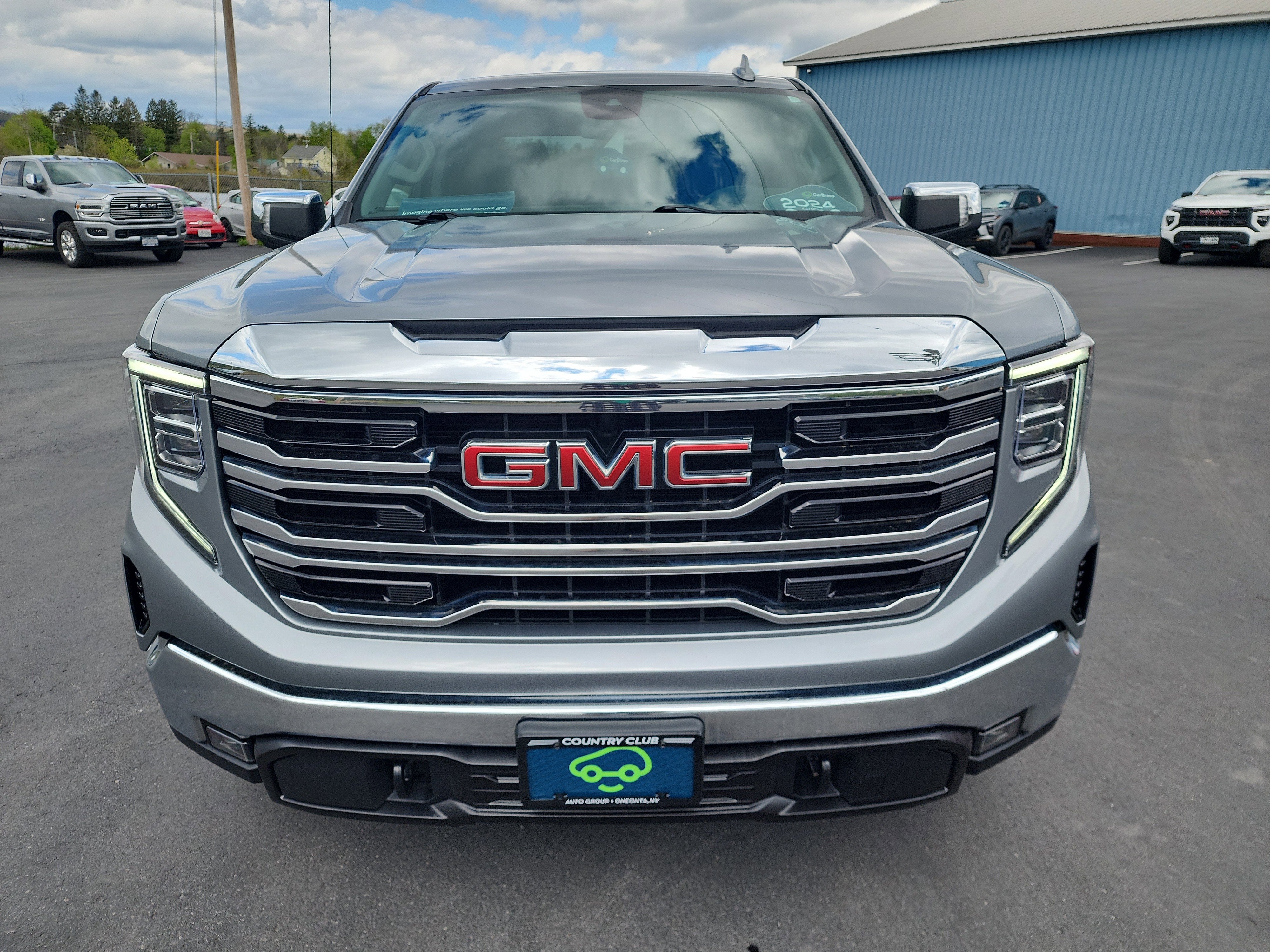 2024 GMC Sierra 1500 SLT