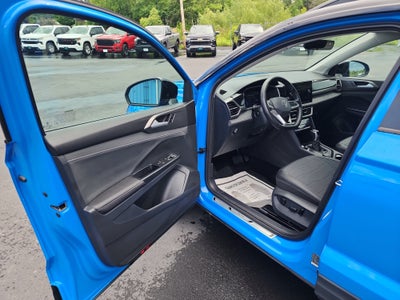 2025 Volkswagen Taos 1.5T SE Black