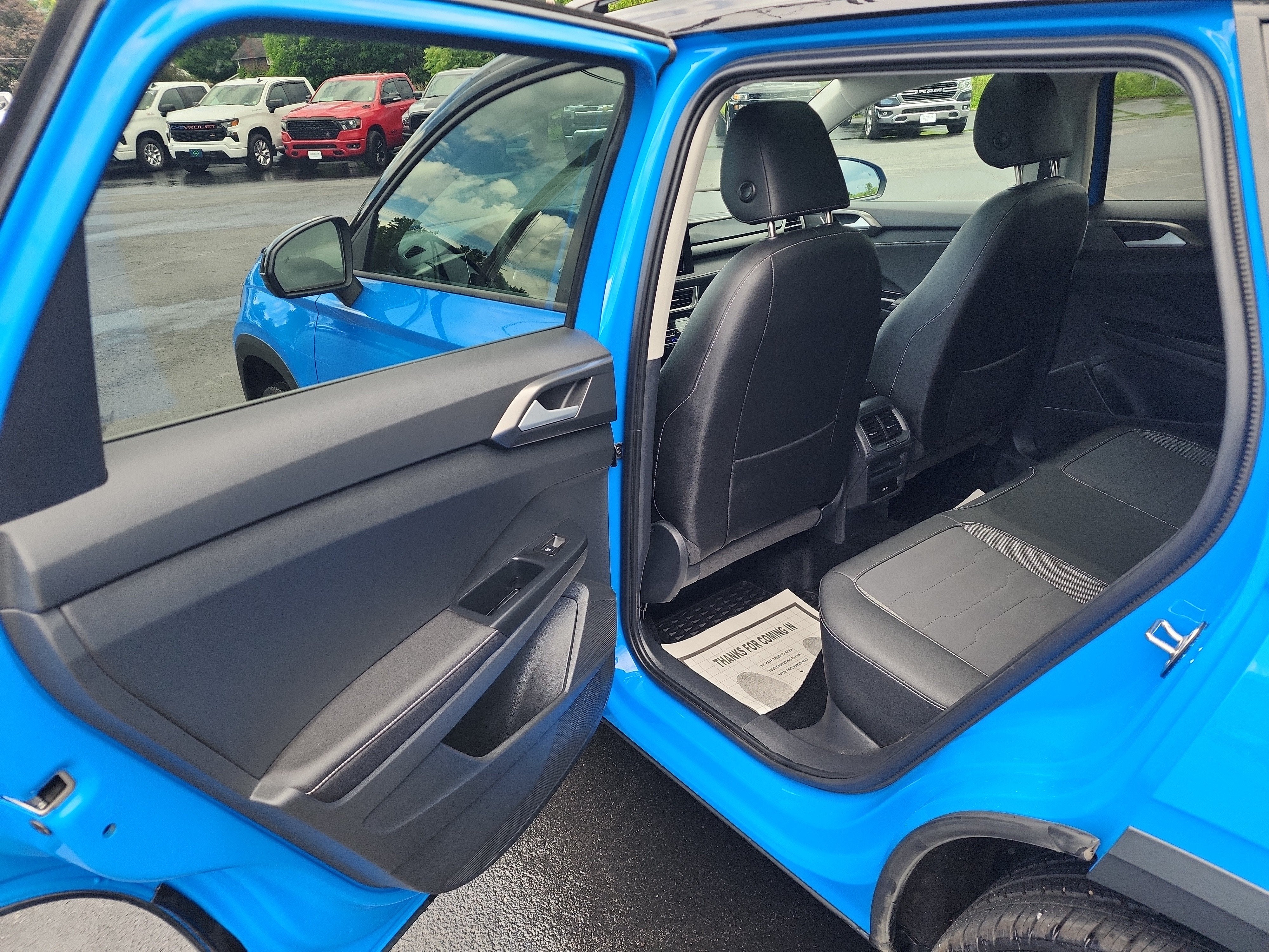2025 Volkswagen Taos 1.5T SE Black