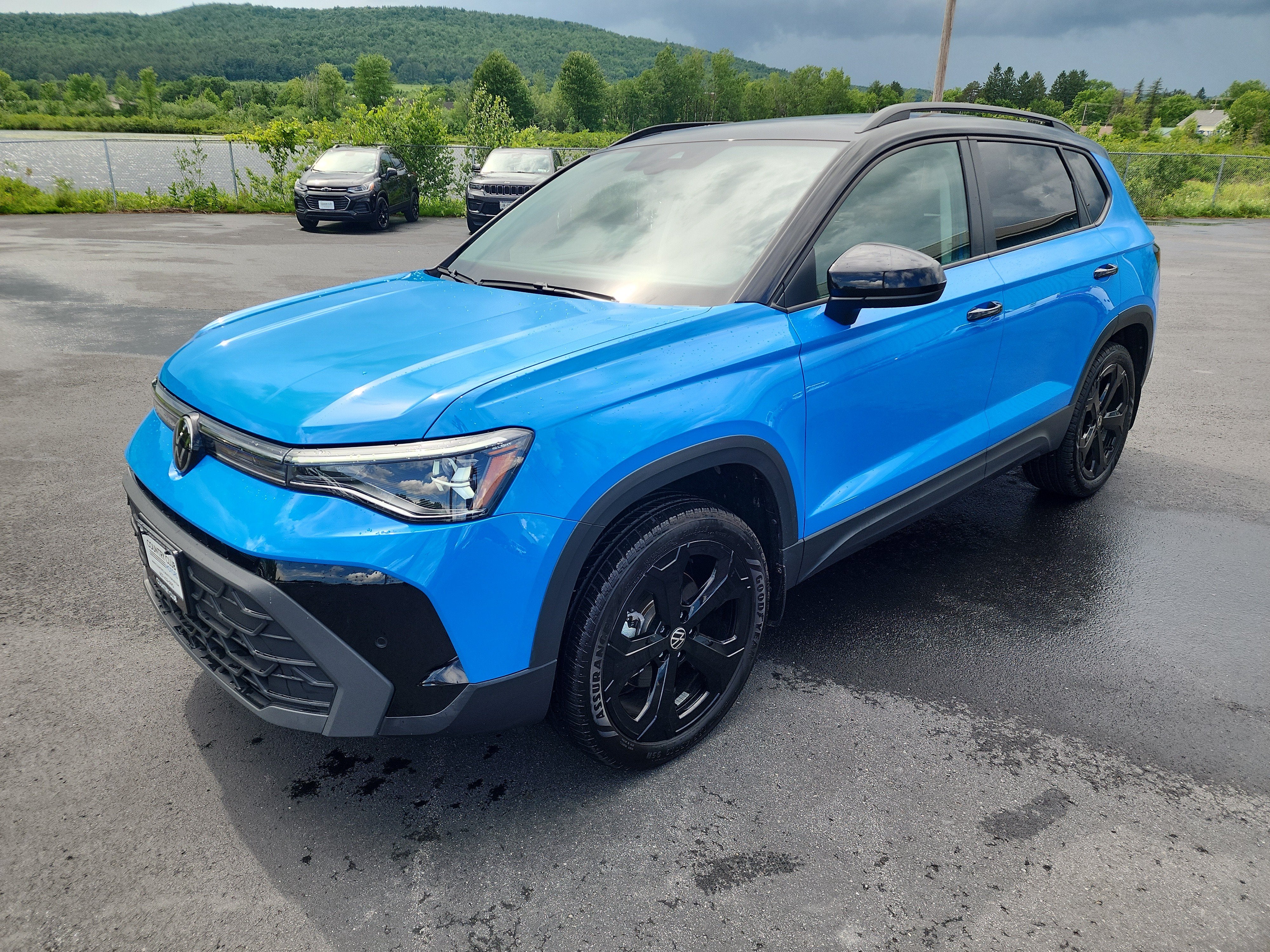 2025 Volkswagen Taos 1.5T SE Black