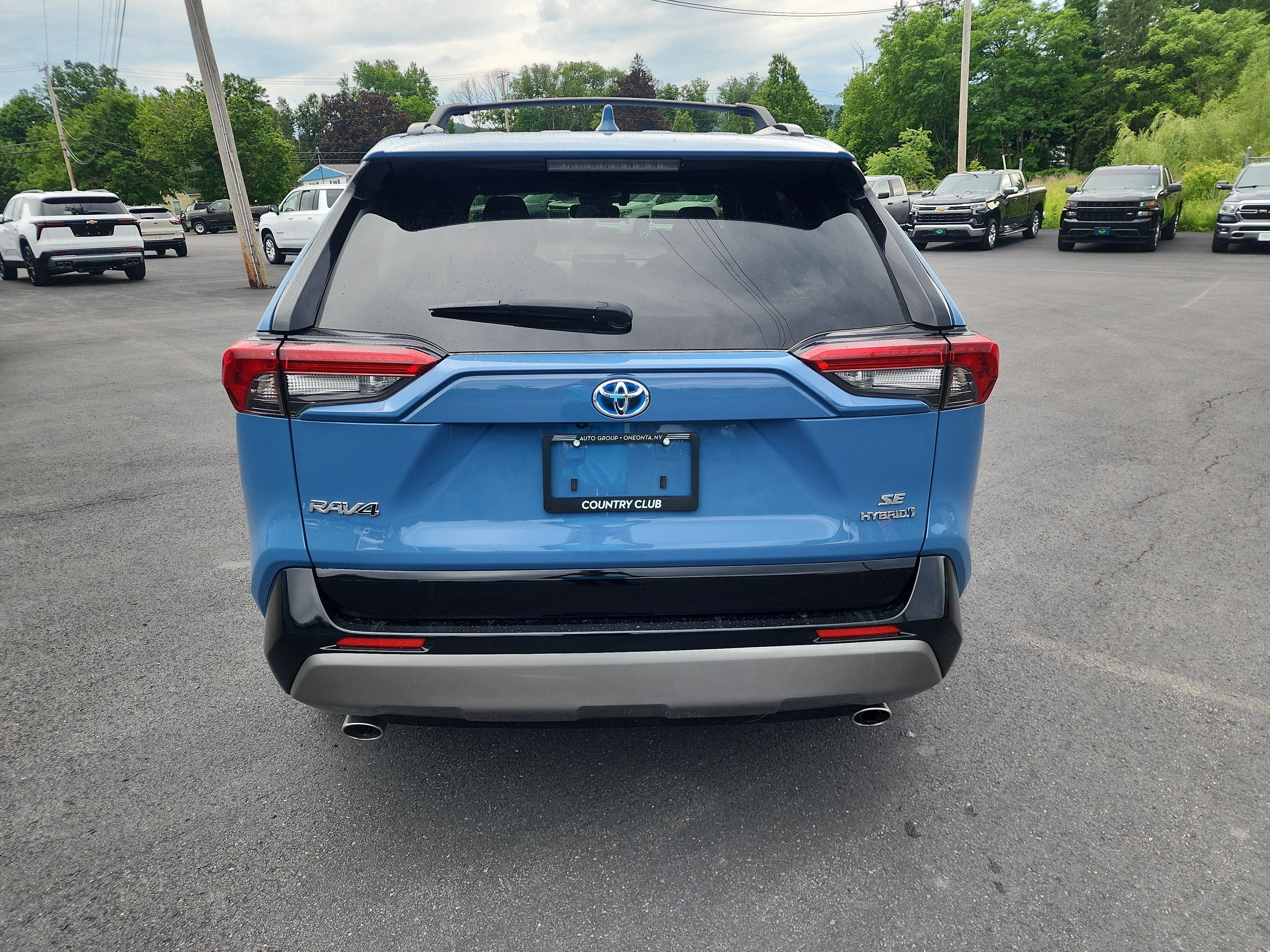 2023 Toyota RAV4 Hybrid SE