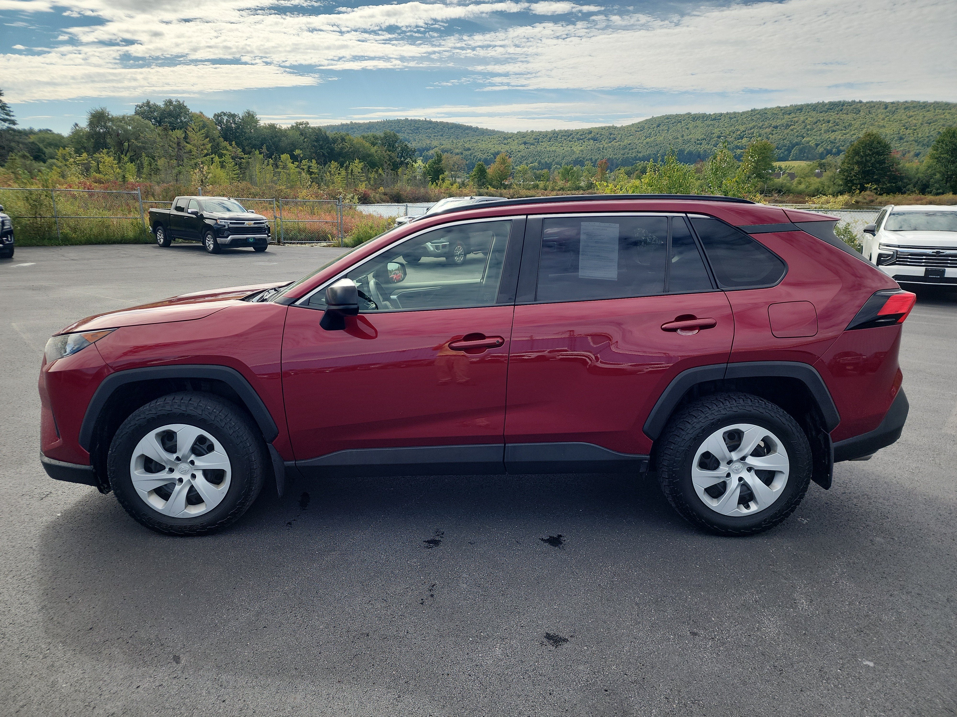 2020 Toyota RAV4 LE