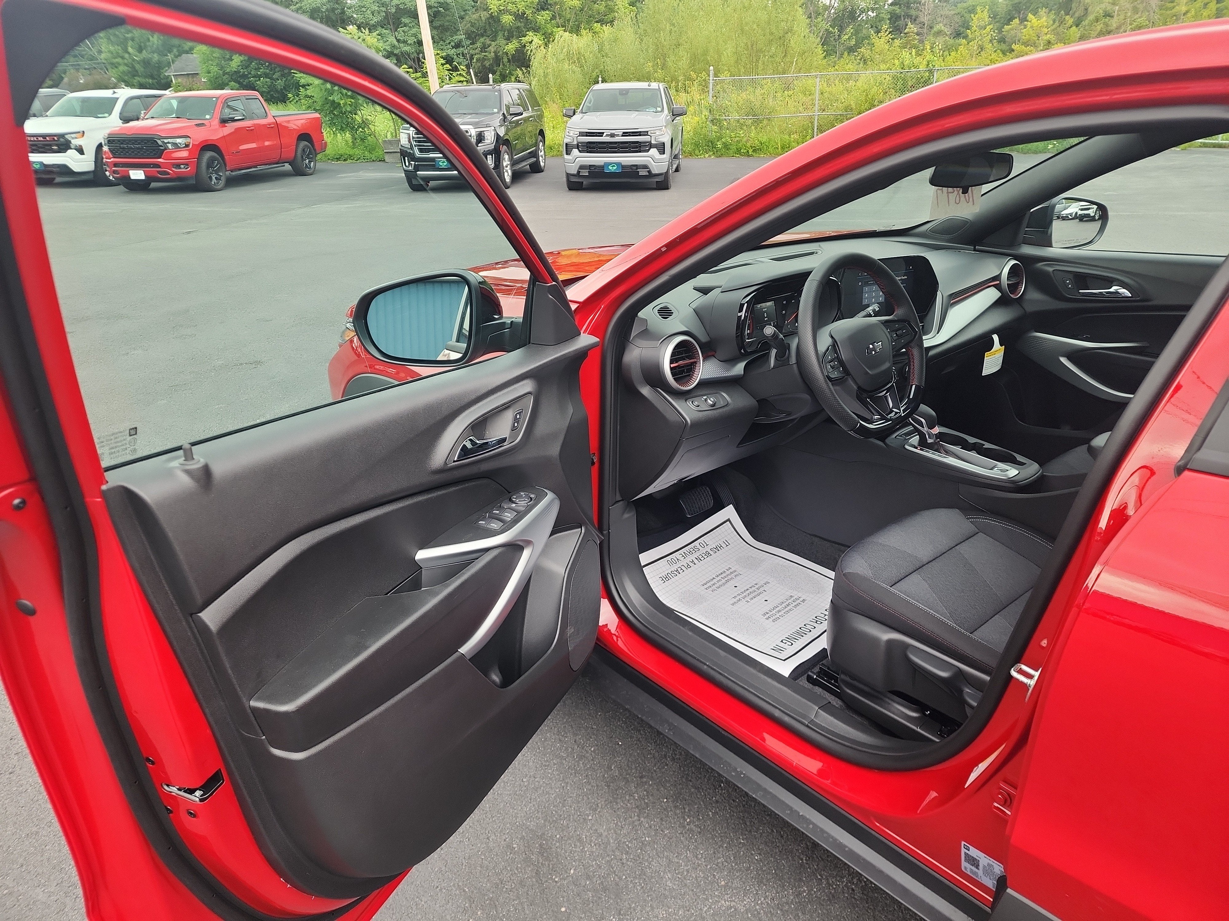 2026 Chevrolet Trax RS - Photo 10