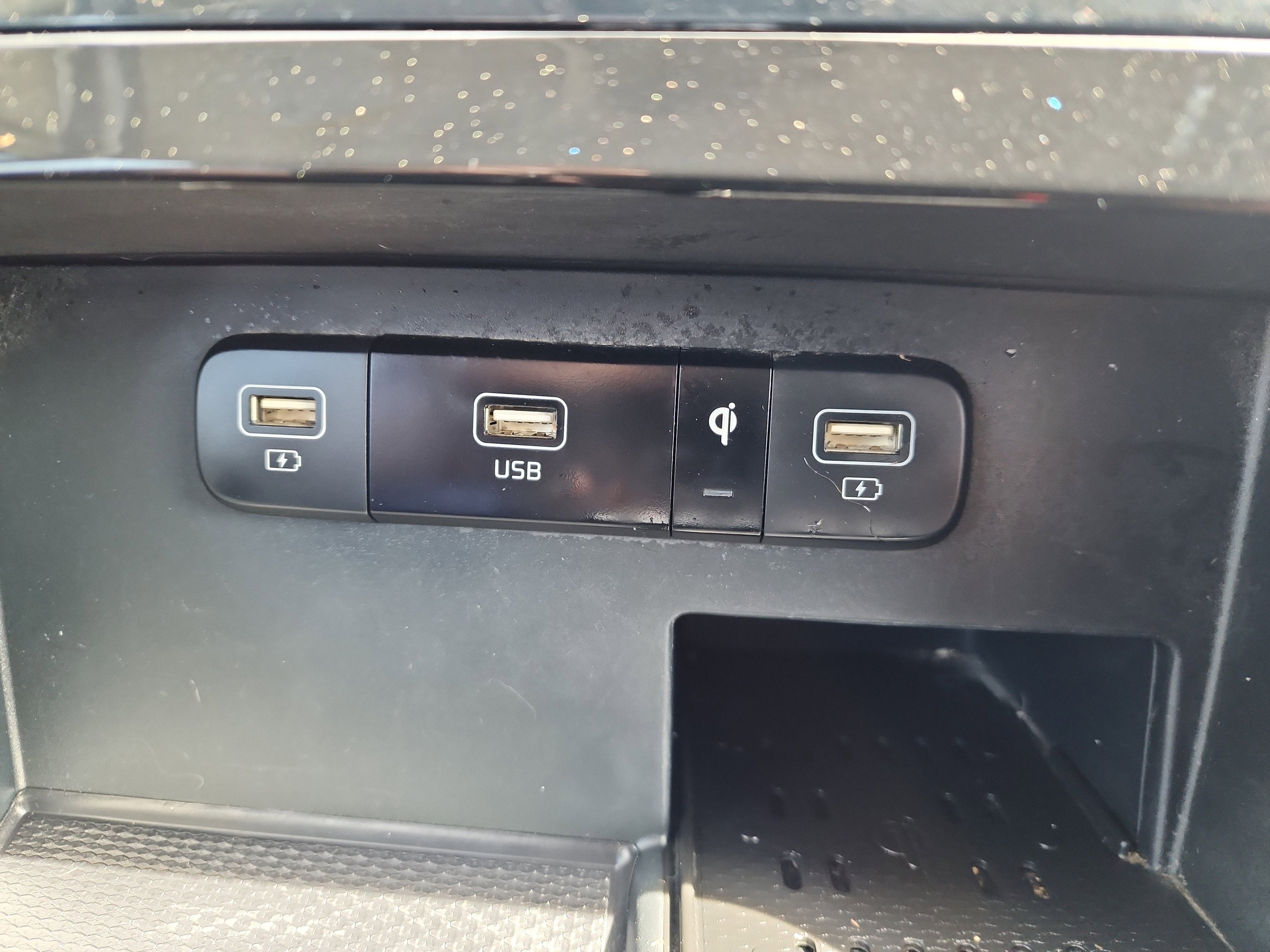 2024 Kia Carnival MPV EX