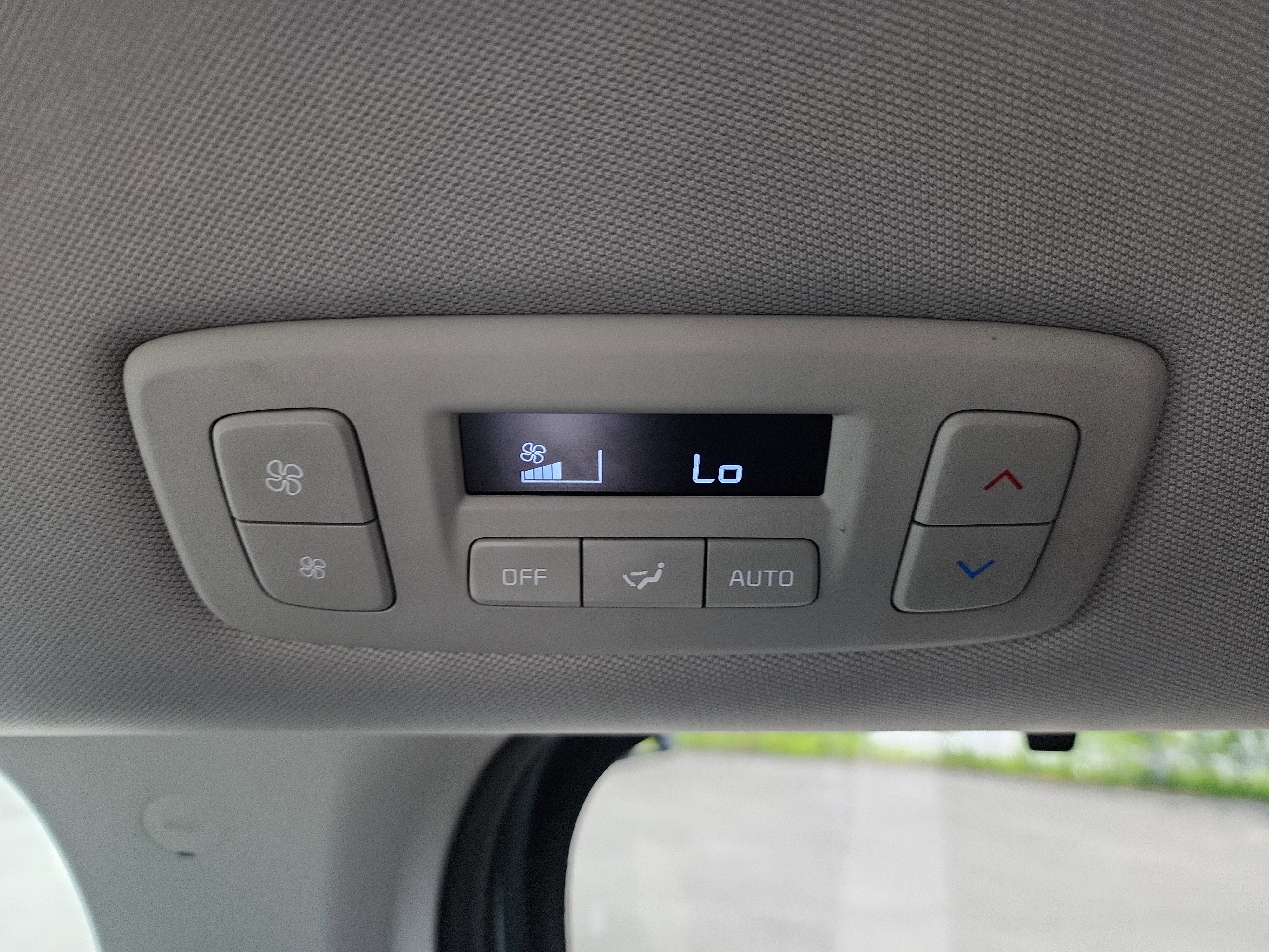 2024 Kia Carnival MPV EX