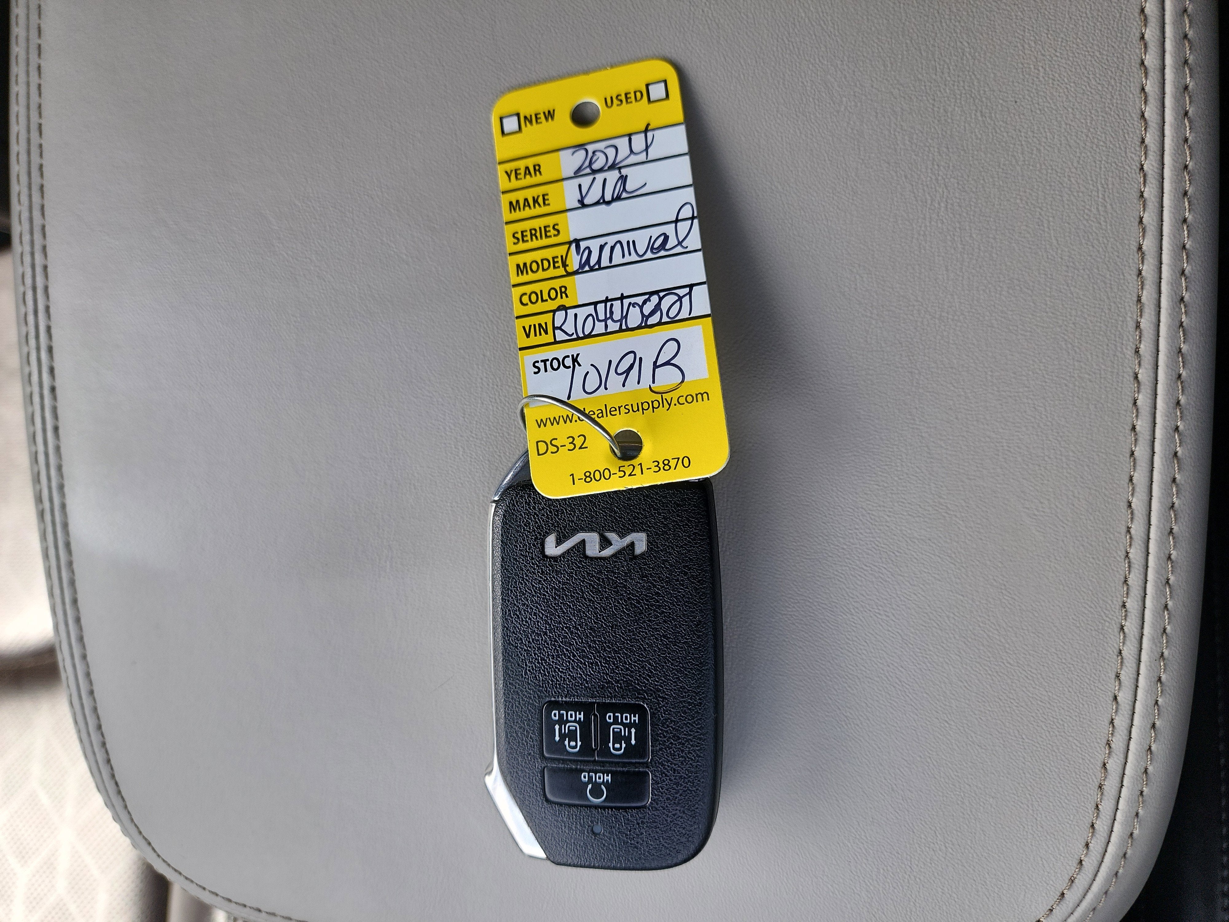 2024 Kia Carnival MPV EX