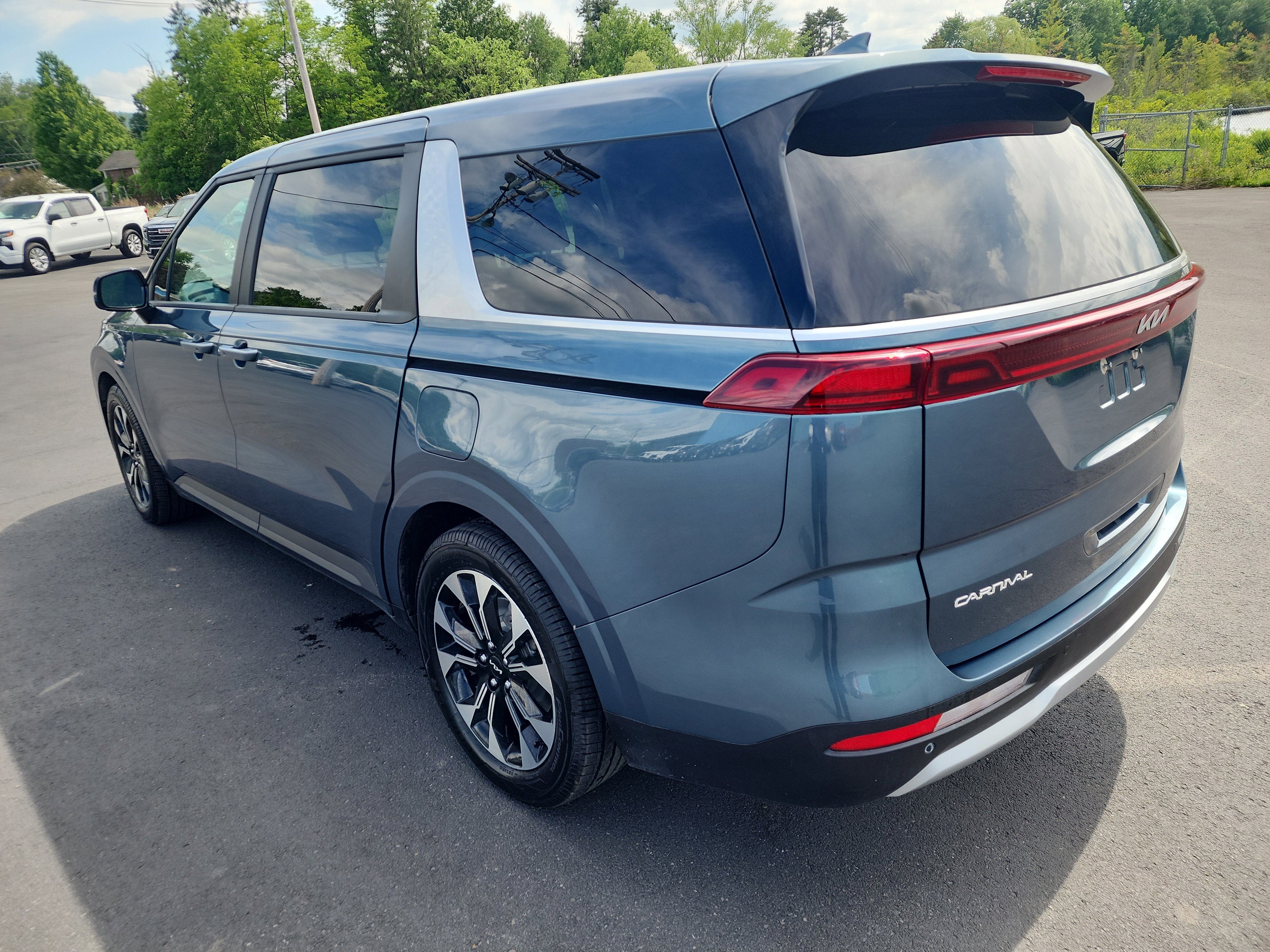 2024 Kia Carnival MPV EX