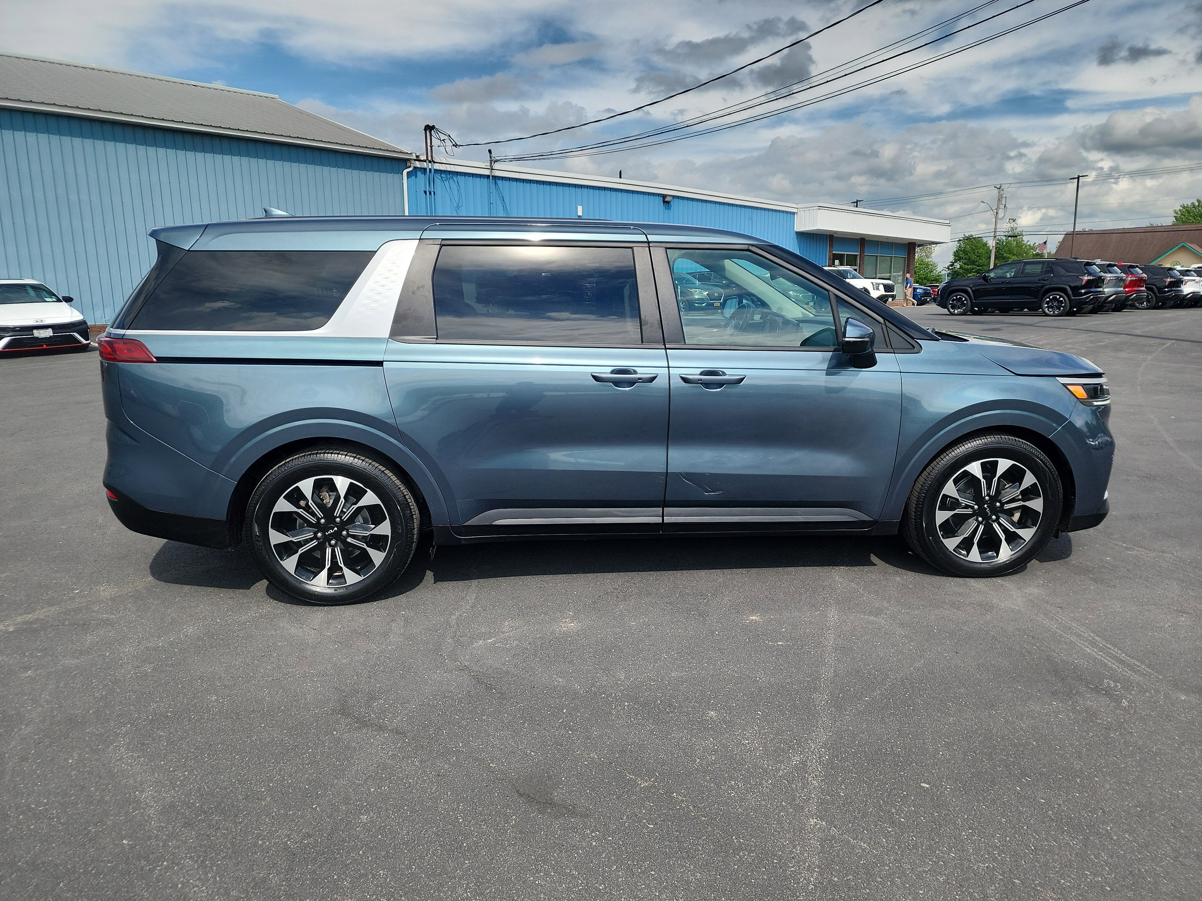 2024 Kia Carnival MPV EX