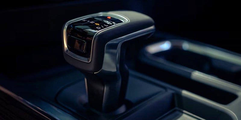 2025 Chevrolet Silverado-1500 gear knob